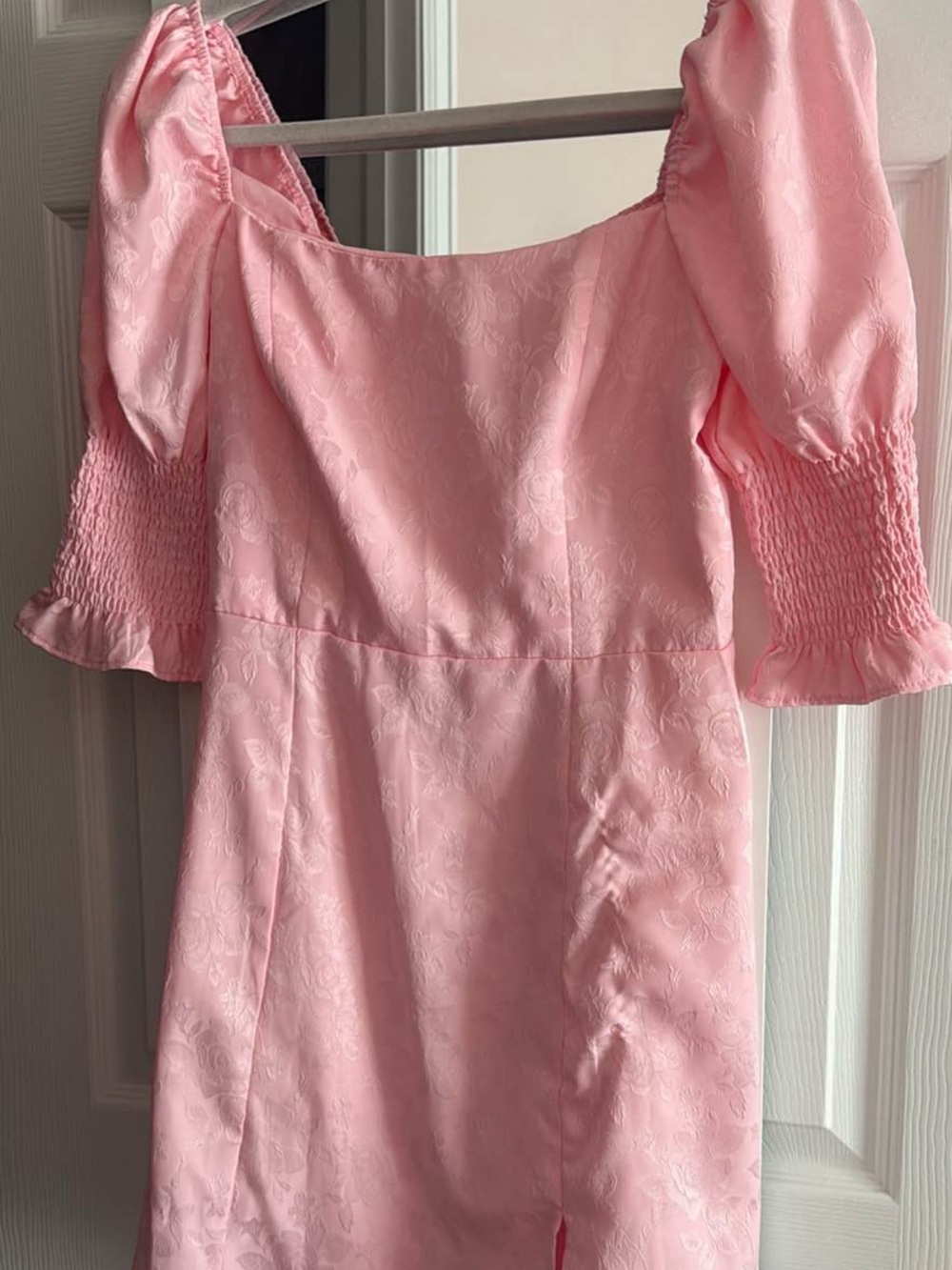 Francesca's Collections Pink Puff Sleeve Mini Dress